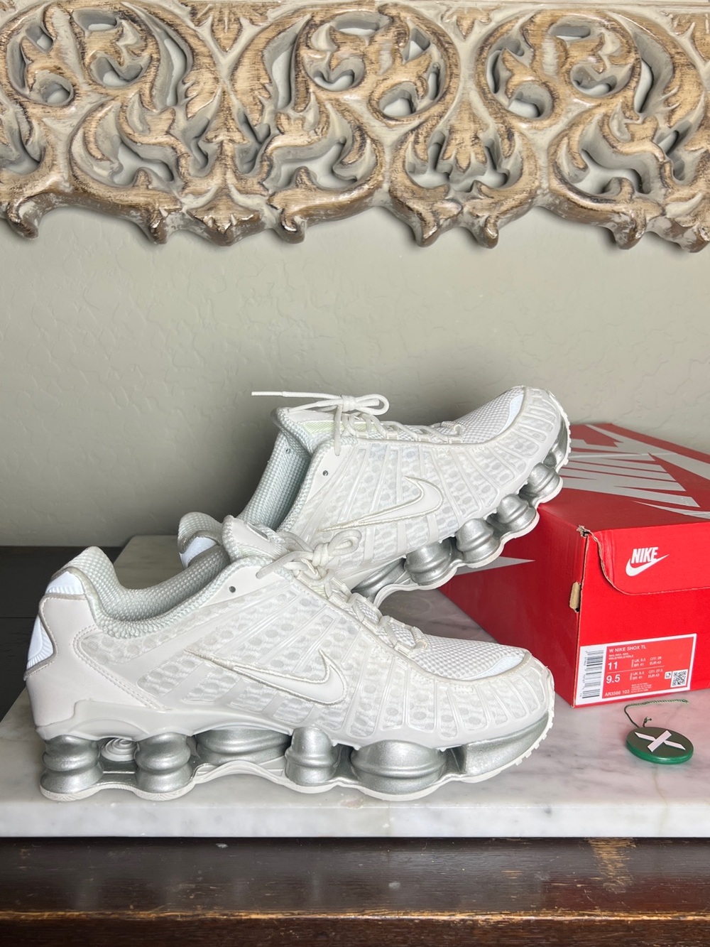 Nike White & Silver Shox TL Shoes - Women’s 11/ Men’s 9.5. StockX approved. NEW